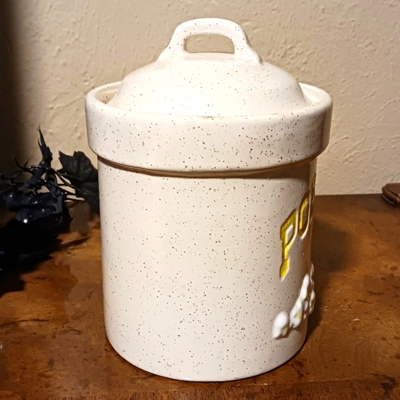 Vintage BEA Popcorn kernel Canister - Picture 5 of 6